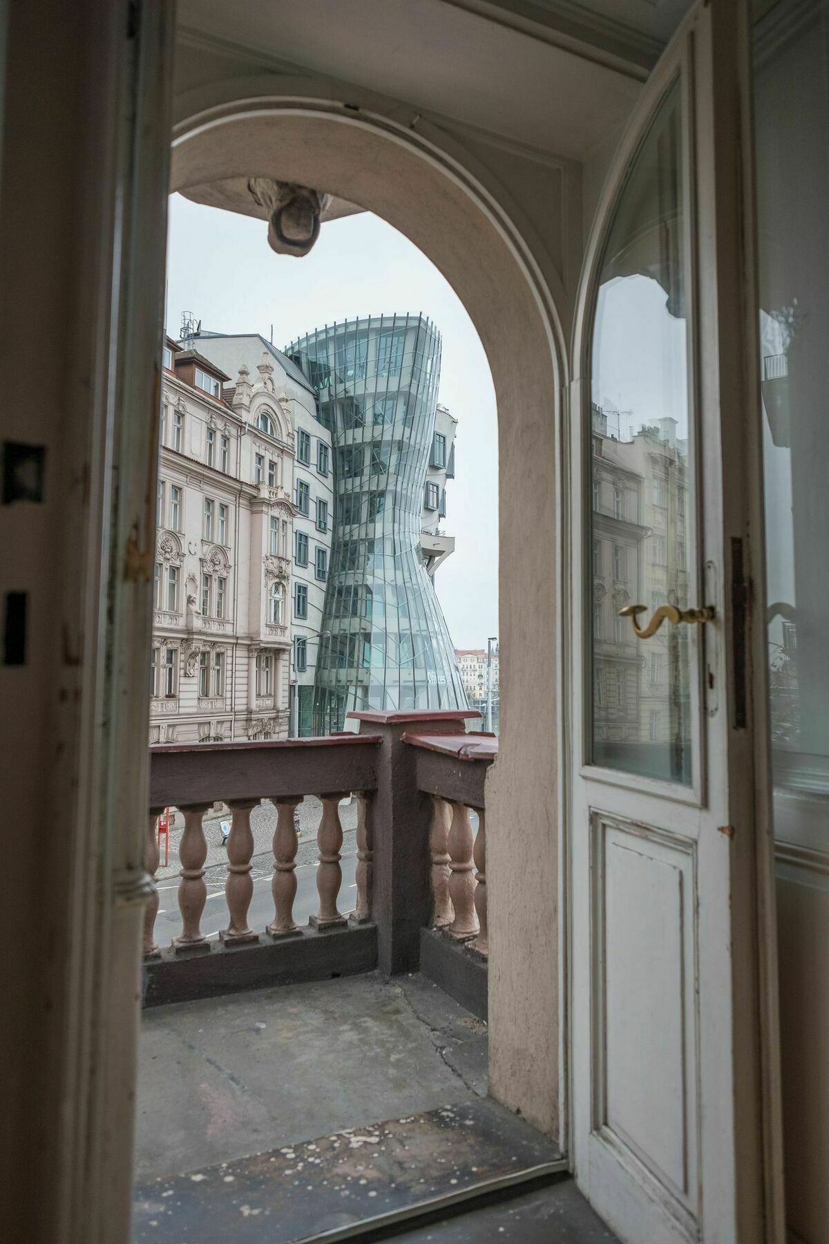 Apartments Resslova By The Dancing House 프라하 외부 사진